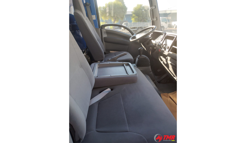 CAMION ISUZU 8T NPR 71L Châssis Long plein