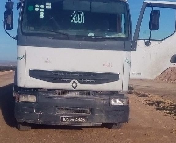 Véhicule occasion RENAULT TRUCKS Camion porteur Tunisie