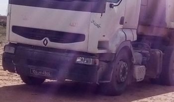 Véhicule occasion RENAULT TRUCKS Camion porteur Tunisie plein