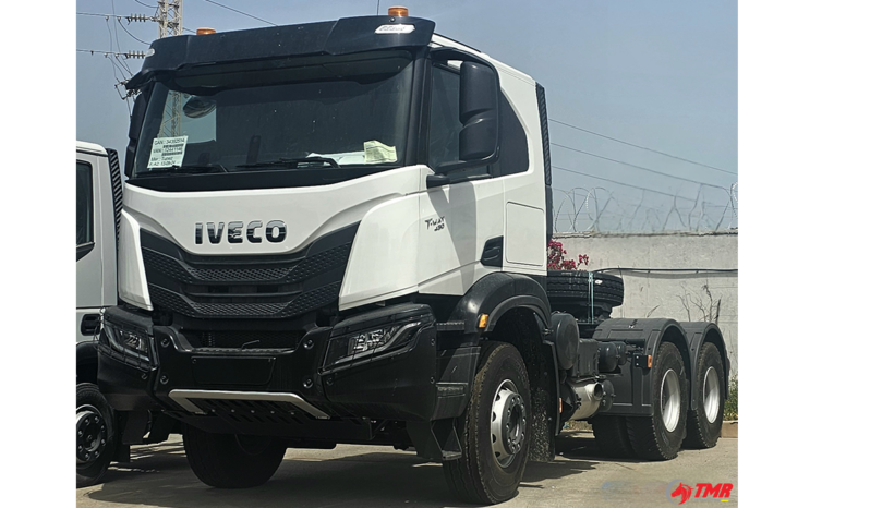 CAMION TRACTEUR  IVECO 6X4 T-WAY AT-AD 720T43 plein